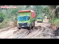 Lagu TRUK BATUBARA HINO500 TERLIHAT KESULITAN MELEWATI JALAN BERLOBANG