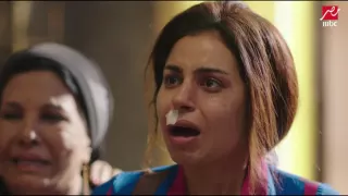 حتي بعد ماضربها وناصر قتله لسه سماح بتحب امين فى الأسطورة 