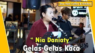 gelas gelas kaca nia daniati cover dua hati coffee and kitchen music