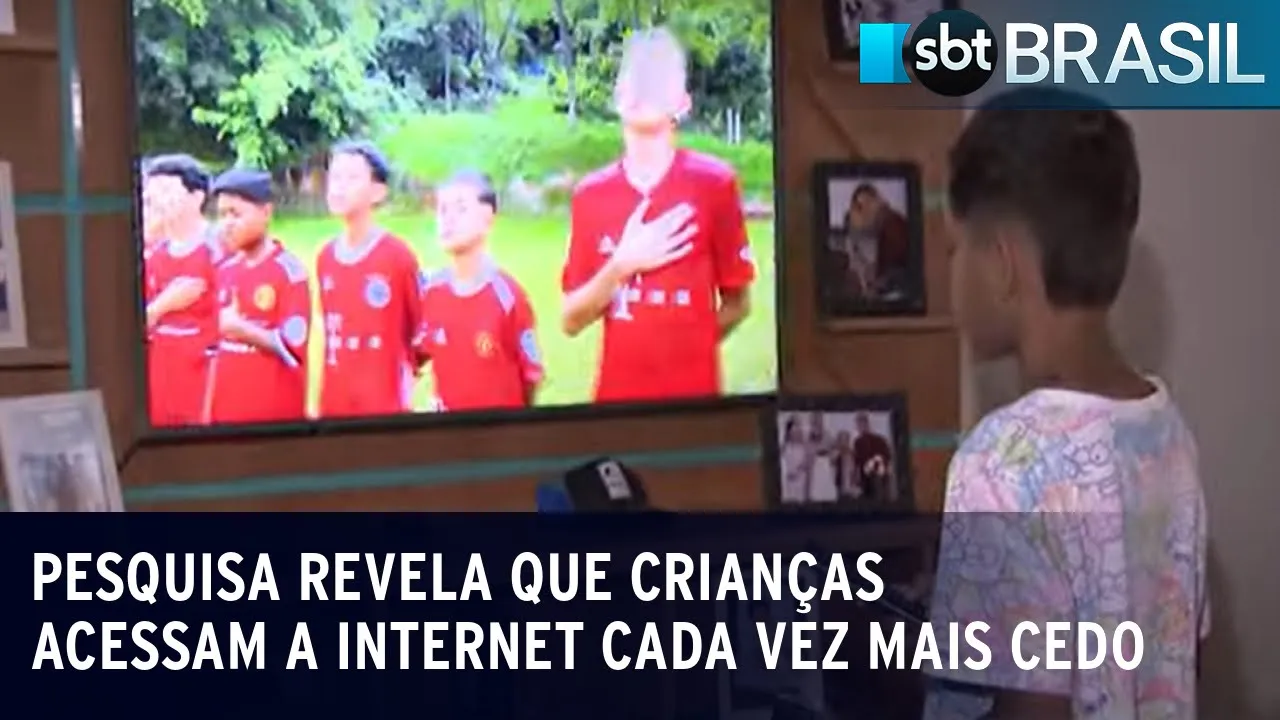Especialistas alertam para riscos de entrada precoce das crianças na internet |SBT Brasil (25/10/23)
