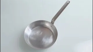 Delia s Techniques - How to Choose a Frying Pan