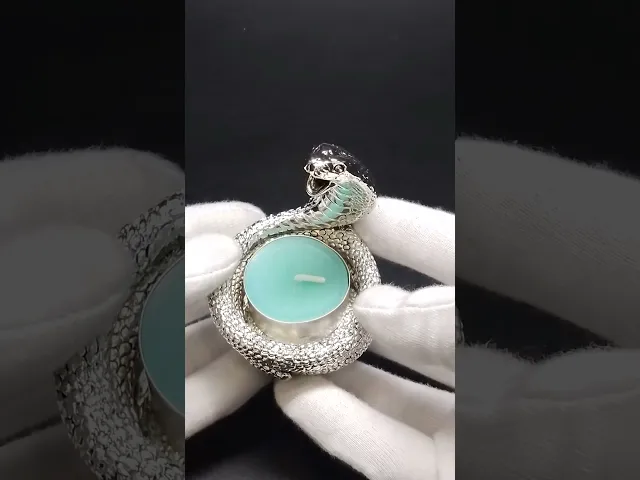 Видео-обзор Подсвечник 'Кобра символ 2025', посеребрение