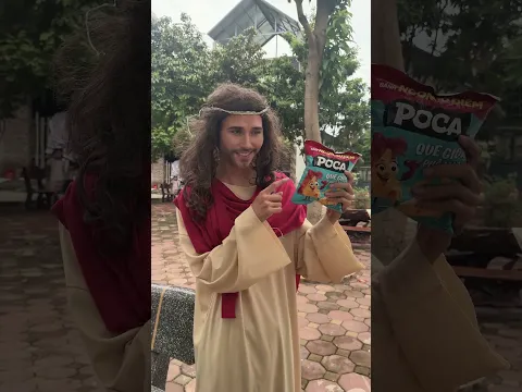 Ronaldo chia sẻ socola với chúa Jesus #ronaldo