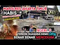 Download Lagu NGERI TERKINI DEMO DPR , MARKAS POLRES JAKARTA TIMUR RUSAK PARAH DIBAKAR MASSA❗️MOBIL SEMUANYA LUDES