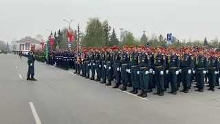 На Соборной площади проходит торжественное построение войск омского гарнизона