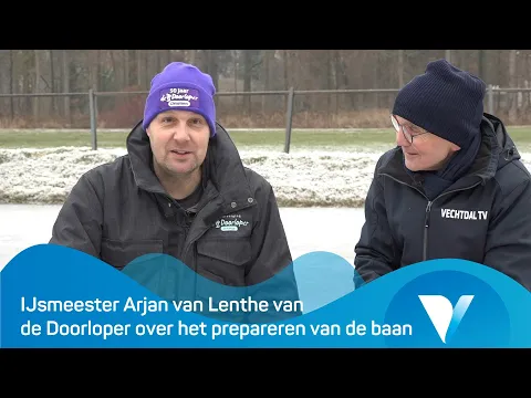 Schaatspret op de ijsbaan in Ommen  