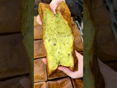 Fluffffy matcha milk bread🍞 #japanesefood #dessert #bread #大好物は高カロリー