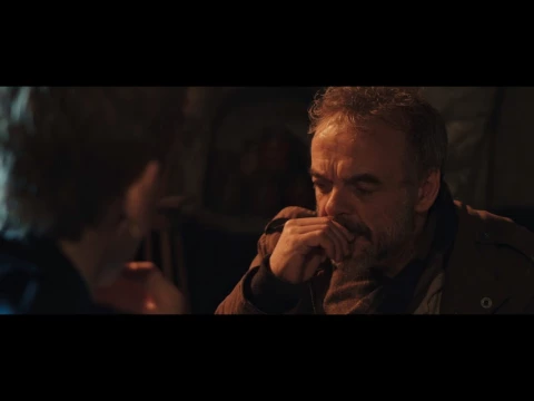 The Fox trailer International