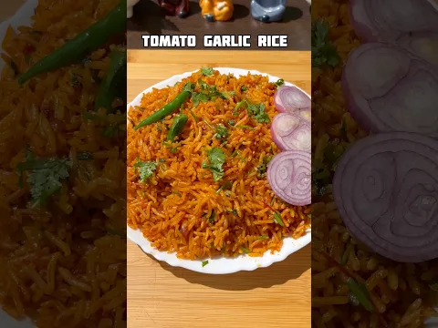 Spicy Tomato Garlic Rice Recipe🍅🌶️#shorts #tomato #rice #recipe #garlic #spicy #shortsvideo #viral