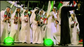 يا بنت فلي م الشعر طيات وحنا على روس الروايب شوفي عرب زايد هل الشيمات عاداتهم فك النشايب 