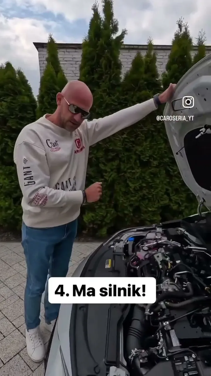 Toyota Corolla, czyli ten samochód ma wszystko! #caroseria #toyotacorolla #shorts