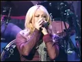 Hilary Duff - Fly (Live@World Music Awards 2004)