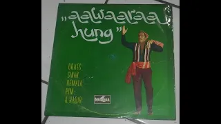 Download A. Kadir \u0026 Orkes Melayu Sinar Kemala - Awaraa Hung Side B MP3