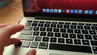 apple Mac change screenshot save location command shift 5 then click options button choose