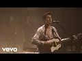Download Lagu James Bay - Us (Live From Late Night With Seth Meyers / 2018)