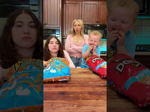 POV: Mom catches you eating snacks before dinner🤫 #shorts #caught #relatable #funny #siblings