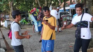 tukang cilok nyanyi suaranya merdu