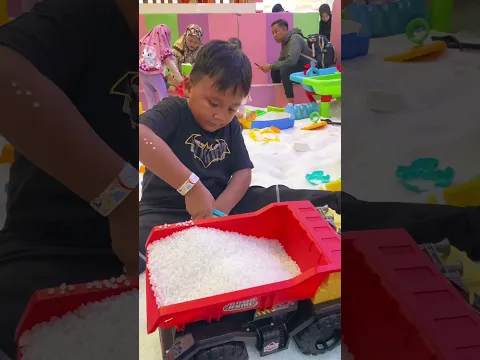 Isi Truk Pasir Pake Ember ‼️|  Nasya Yubi #shorts #trending #viral