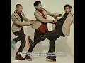 Download Lagu Lirik lagu ratu lebah (ran)