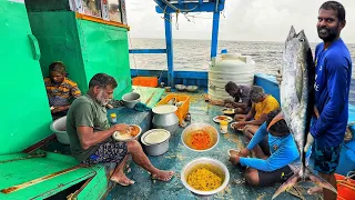 Biggest Tuna Catch Ever! Deep Sea Boat Life Adventure 🌊⛵