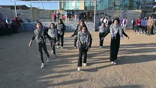 بنت صغيرة فلسطينية إستعراض مميز 