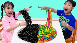 Johnny vs Lily Make Healthy Rainbow Noodles for Friends! 🌈🍜 | Fun Cooking Adventure