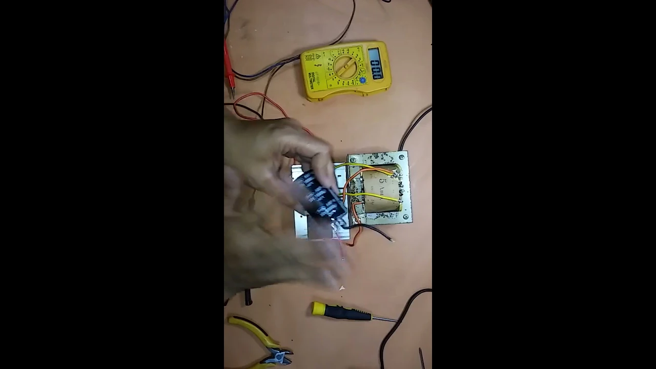 MEMBUAT CAS AKI 12VOLT AUTO CUT Murah & sederhana || Charger Battery 12volt