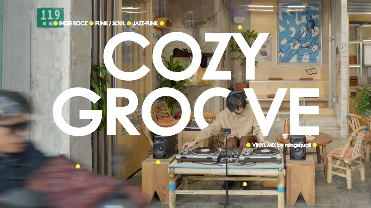 Mooood… Unwind with Cozy Vinyl Mix by mingsquall [4K]