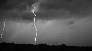 Map Shows Every Lightning Strike In Real Time
