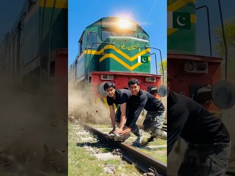 Railway Track Py Pathar 😰 #waitend #youtube #shorts #explore #emotional #youtubeshorts