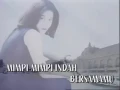 Download Lagu Nike Ardilla   Bila Cinta Mulai Bersemi original clip
