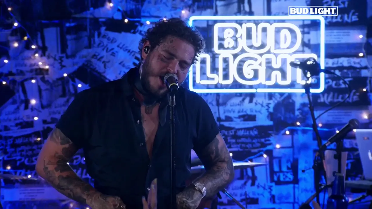 Post Malone - I Fall Apart (Bud Light Dive Bar Tour) (Live) Post Malone - I Fall Apart (Bud Light Dive Bar Tour) (Live)
