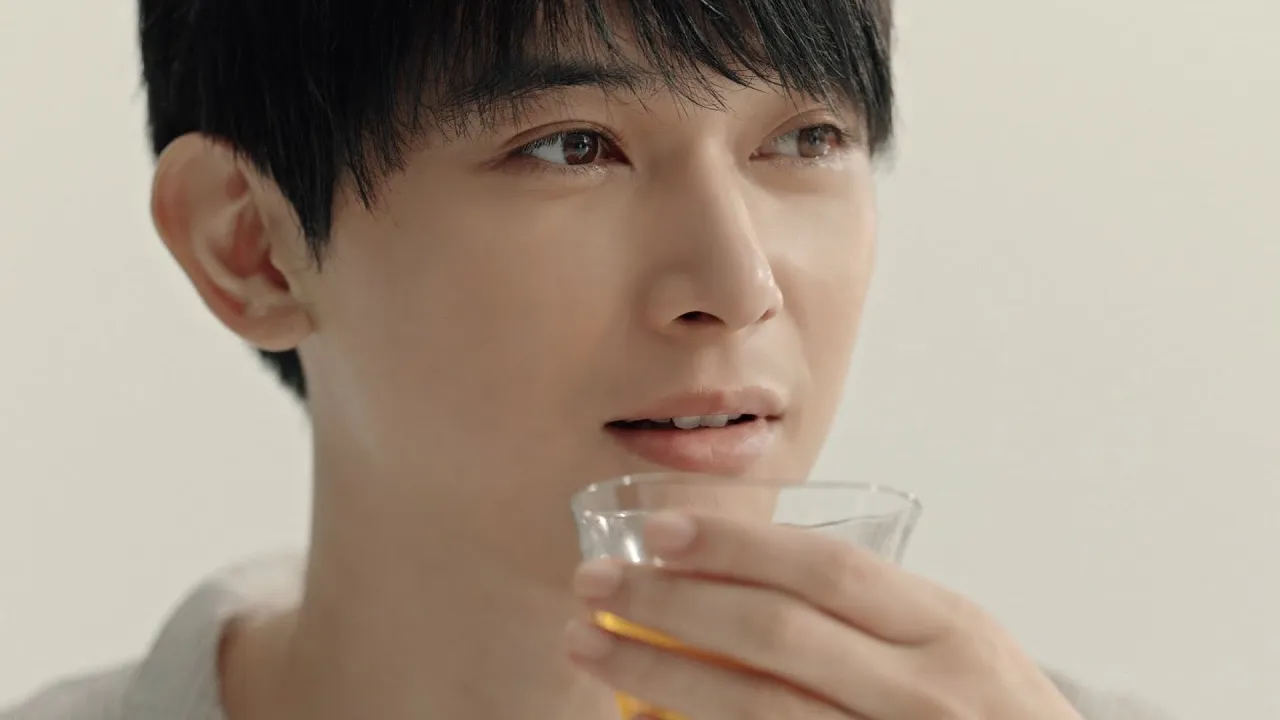 生茶のCM。爽やかな世界観が心地よい歴代CM