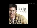 Download Lagu Taufik Batisah - Sesuatu Janji - Composer : Imran Ajmain/Taufik Batisah 2006 (CDQ)