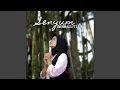 Download Lagu Senyum Berbalut Luka