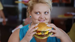 بتتغير مقاييس الجمال في العالم وبتكون البنت التخينة هي الجميلة مش الرفيعة Branded 