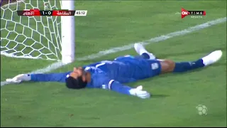 لحظات تخطف الأنفاس محمد الشناوي حارس مرمى الأهلي يتعرض لإصابة قوية بعد إرتطامه في العرضة 