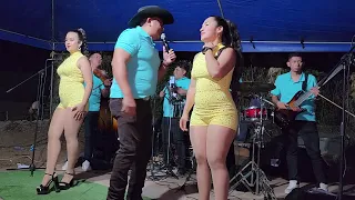 LAS CHICAS BOMBÓN Y SU BAILECITO ENCANTADOR. 