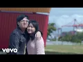 Download Lagu Arsy Widianto, Brisia Jodie - Sejauh Dua Benua (Official Music Video)