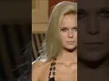 Download Lagu Dewi Driegen in Dsquared Lente/Zomer 2007 Modeshow