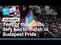 Download Lagu Tens of thousands defy Orban's ban to march in Budapest Pride • FRANCE 24 English