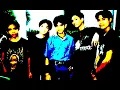 Kristal-Seragam Hitam