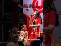 Download Lagu Nella Kharisma zingt met haar dochter op de 80e Indonesische Onafhankelijkheidsdag I Jaran Goyang...