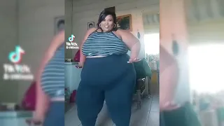 Ssbbw Pear Wide Hips Outfit Idea Female Fashion Modeling Outfit Ideas