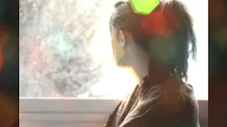 فيديو  أغنية انا اللي حياتى عندتني دندنها