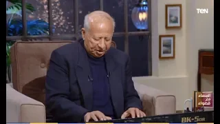 هاني شنودة يعزف موسيقى الكاميرا في الملعب ويعلن على الهواء تغيير أسمها لـ رامي يوسف تكريما له 