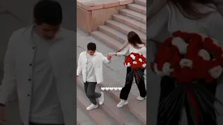 لما ثانيه بيبعد عني روحي تجري وراا اليسا  لما ثانيه بيبعد عني روحي تجري وراا اليسا