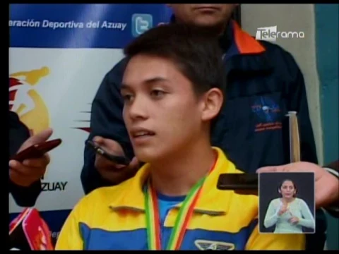 Arriban karatecas tras ganar medallas en sudamericanos