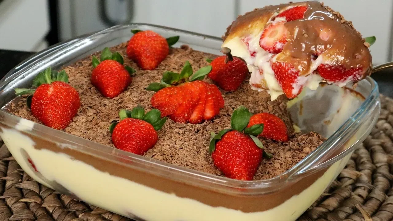 PAVÊ DE NATA COM MORANGOS I A MELHOR SOBREMESA QUE VOCÊ JÁ EXPERIMENTOU