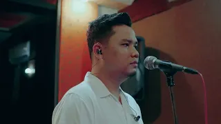 hijrah cinta rossa cover by titomunandar